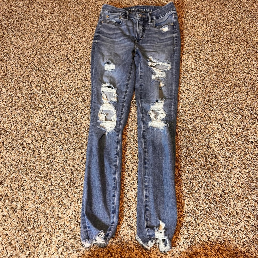 American Eagle The Lu(x)e Ripped Distressed Skinny Jeans Size 2‎